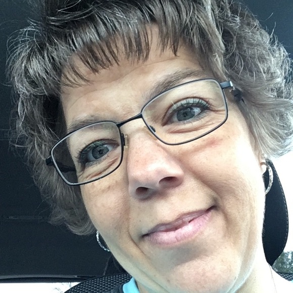 Meet your Posher, Toni - Picture 1 of 1